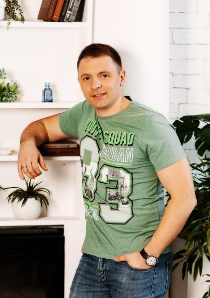 Виталий Николаевич Свешников