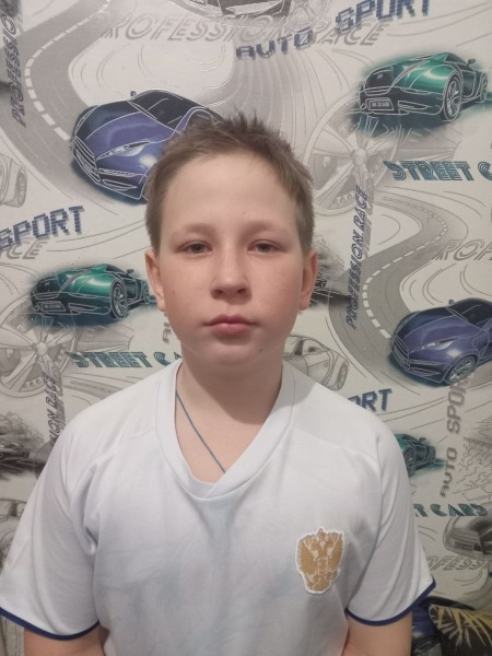 Данил Алексеевич Белоусов
