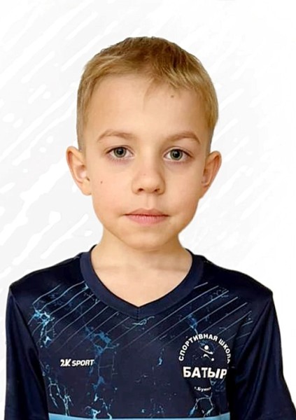 Адель Денисович Холянов