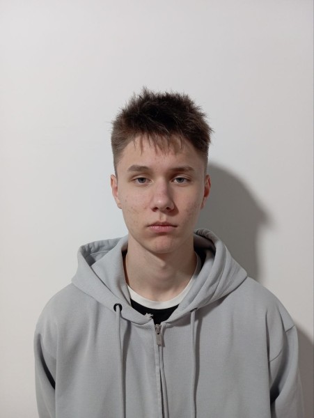 Максим Олегович Шарапов
