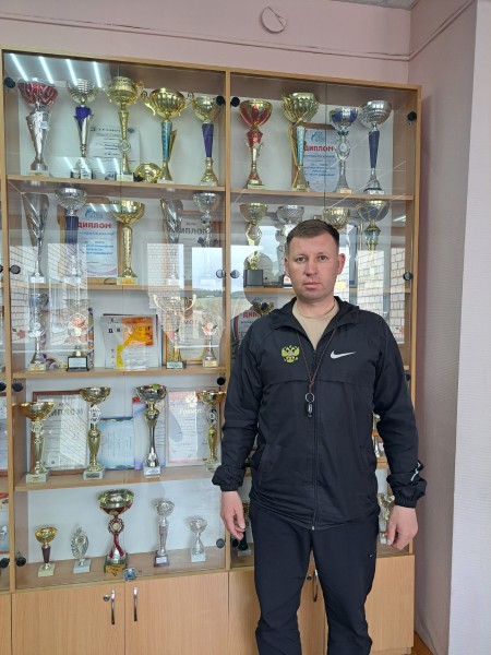 Иван  Белых