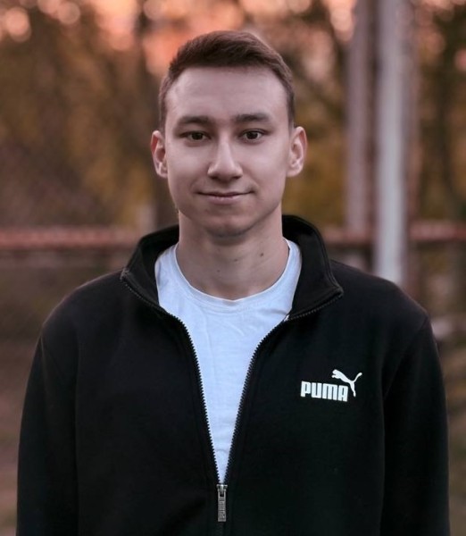 Дамир Эдуардович Гареев