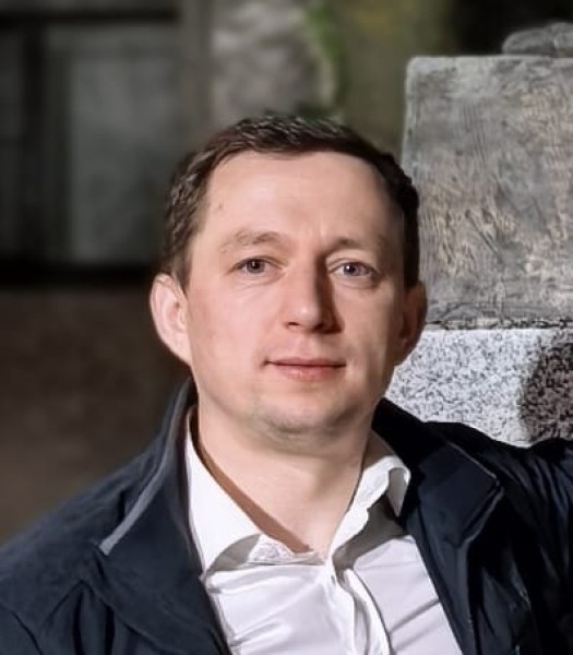 Артём Владимирович Сухих