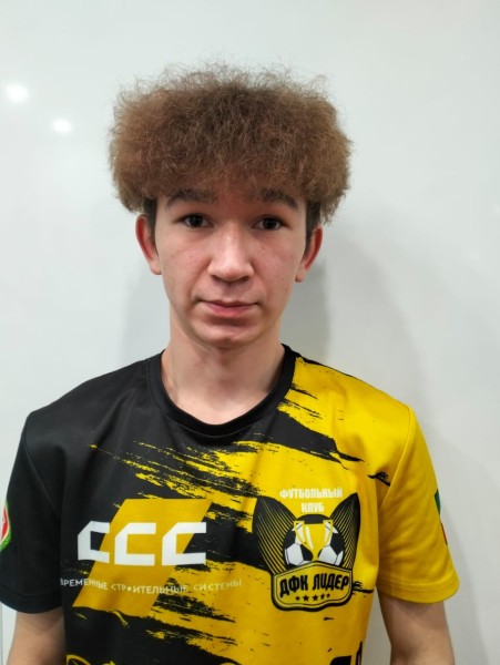 Амир Ленарович Динмухаметов