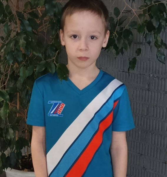 Денис Ильич Лесников