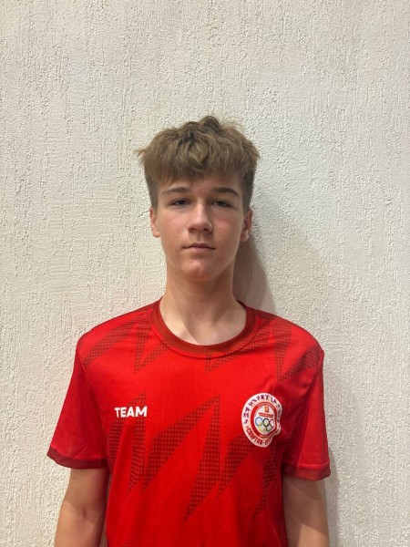 Артём Максимович Зайцев