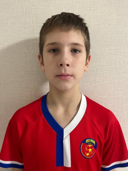 Артём  Хайдуков