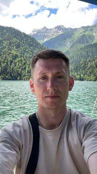 Максим Андреевич Устименко