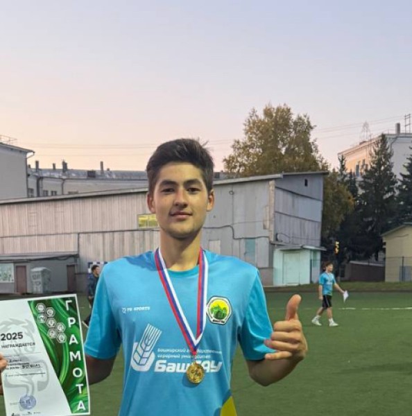 Рубин Радифович Хабиров
