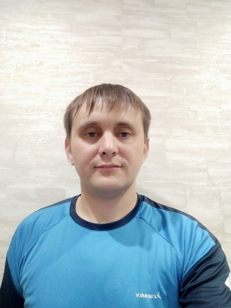 Евгений Геннадьевич Захаров