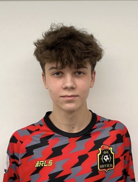 Денис Романович Лакутин