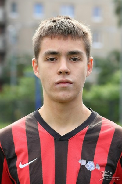 Юрий  Савельев