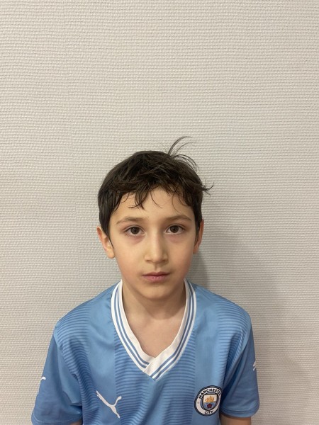 Амир Ойбекович Гуломов