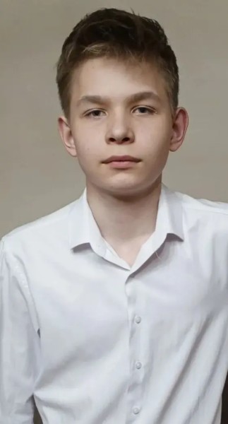 Артем Витальевич Елисов