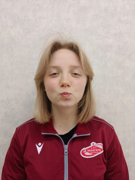 Олеся Кирилловна Николичева