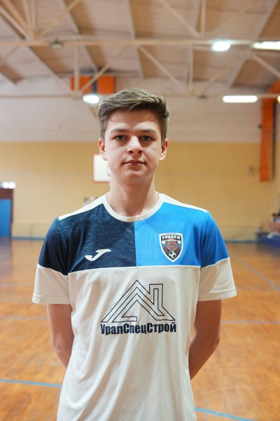 Денис Владимирович Савиных