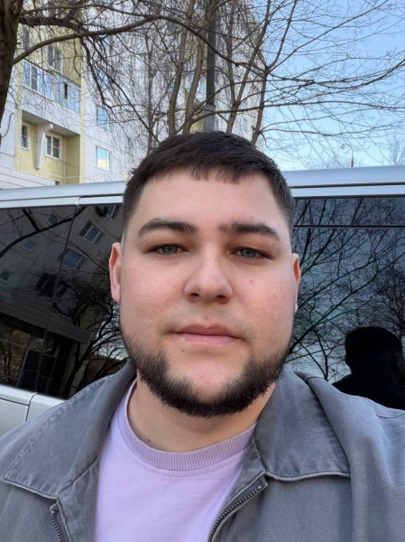 Далер Пулотович Давронов