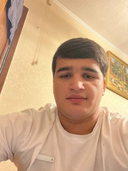 Умеджон Хуршедович Комилов