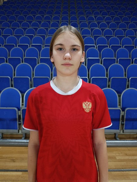Полина Юрьевна Захарова