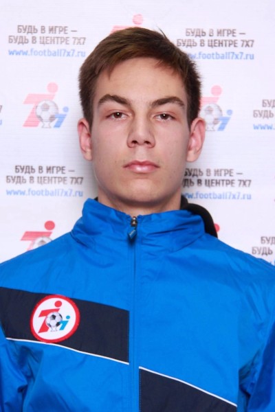 Артем Вячеславович Комаров