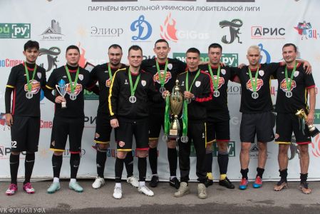 Космонавты