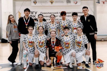 ФК Крылатые барсы