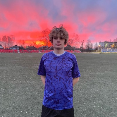 Никитин Артём 