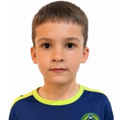 Зайниев Арслан Строитель