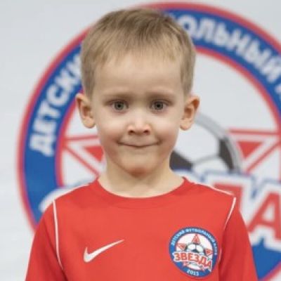 Кузнецов Артем ДФК Звезда-2013