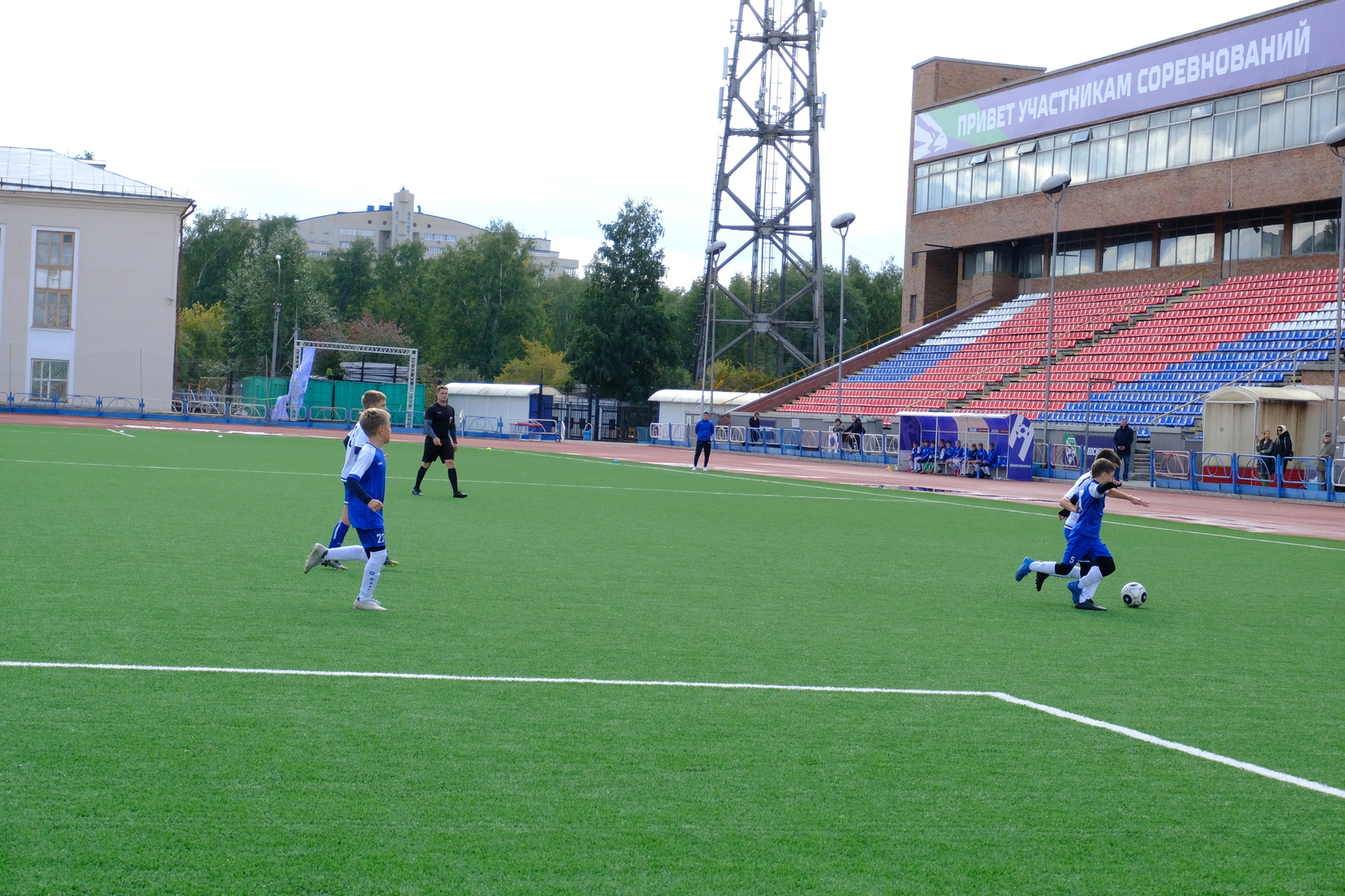 Матч ФК Новосибирск-2009 - ФК Новосибирск-10. 2009-2010 г.р.. Фото и видео  отчеты, статистика. Интервью игроков и комментарии болельщиков.